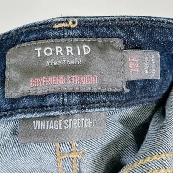 Torrid Boyfriend Straight Vintage  Stretch Mid-Rise Jean - Picture 9 of 14